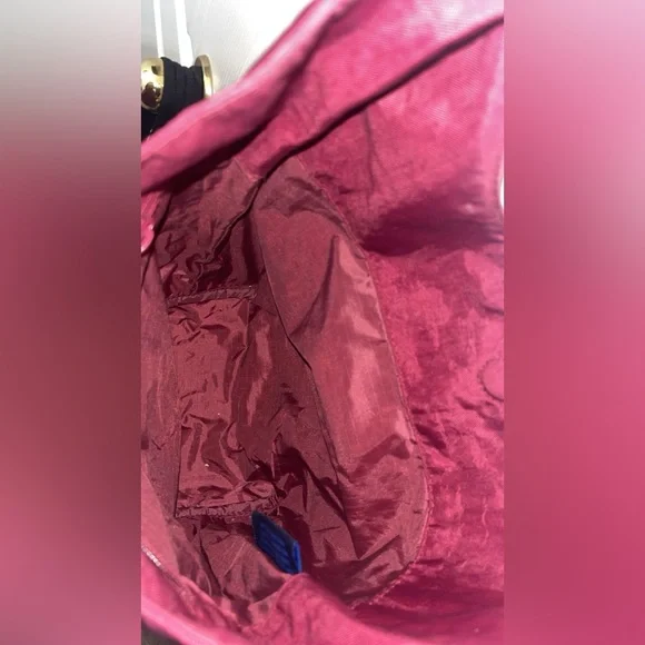 Baggu Oxblood Small Nylon Sling bag with Baggu Charm Oxblood - Picture 7 of 10